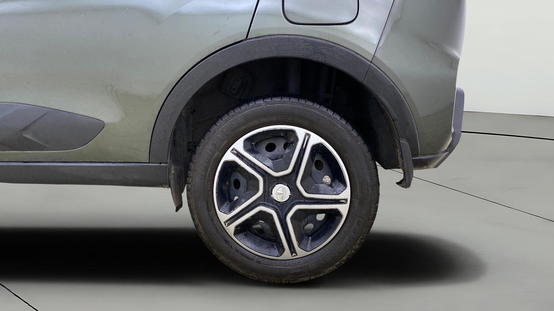 View 2021 Tata Nexon Revotron XM Image 11 Used 2021 Tata Nexon Revotron XM Image 11