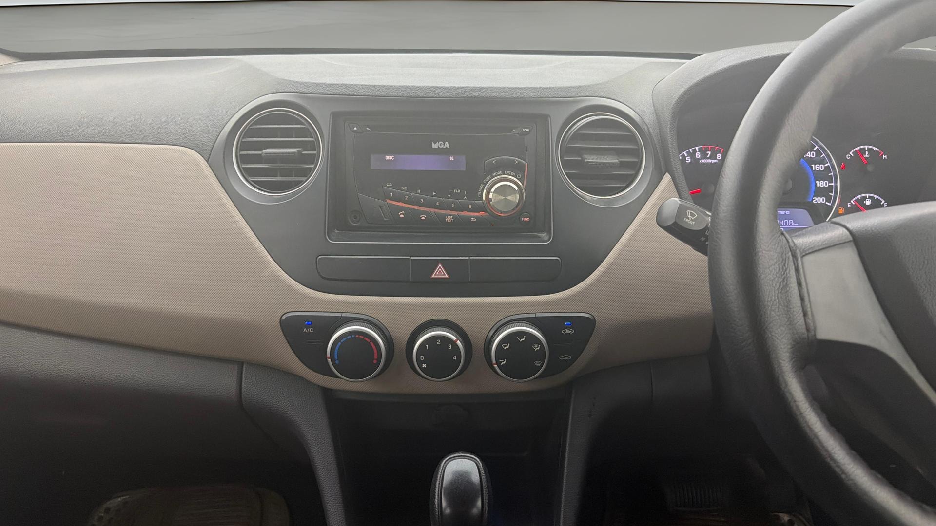 View 2017 Hyundai Grand i10 1.2 Magna Petrol AT Image 17 Used 2017 Hyundai Grand i10 1.2 Magna Petrol AT Image 17