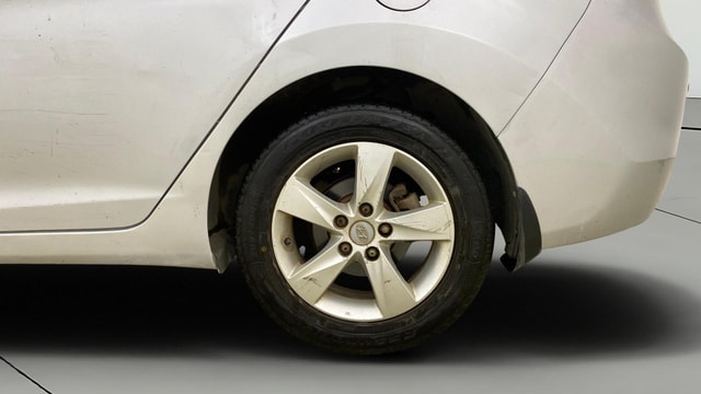 View Hyundai Elantra Image 12 Used Hyundai Elantra Image 12