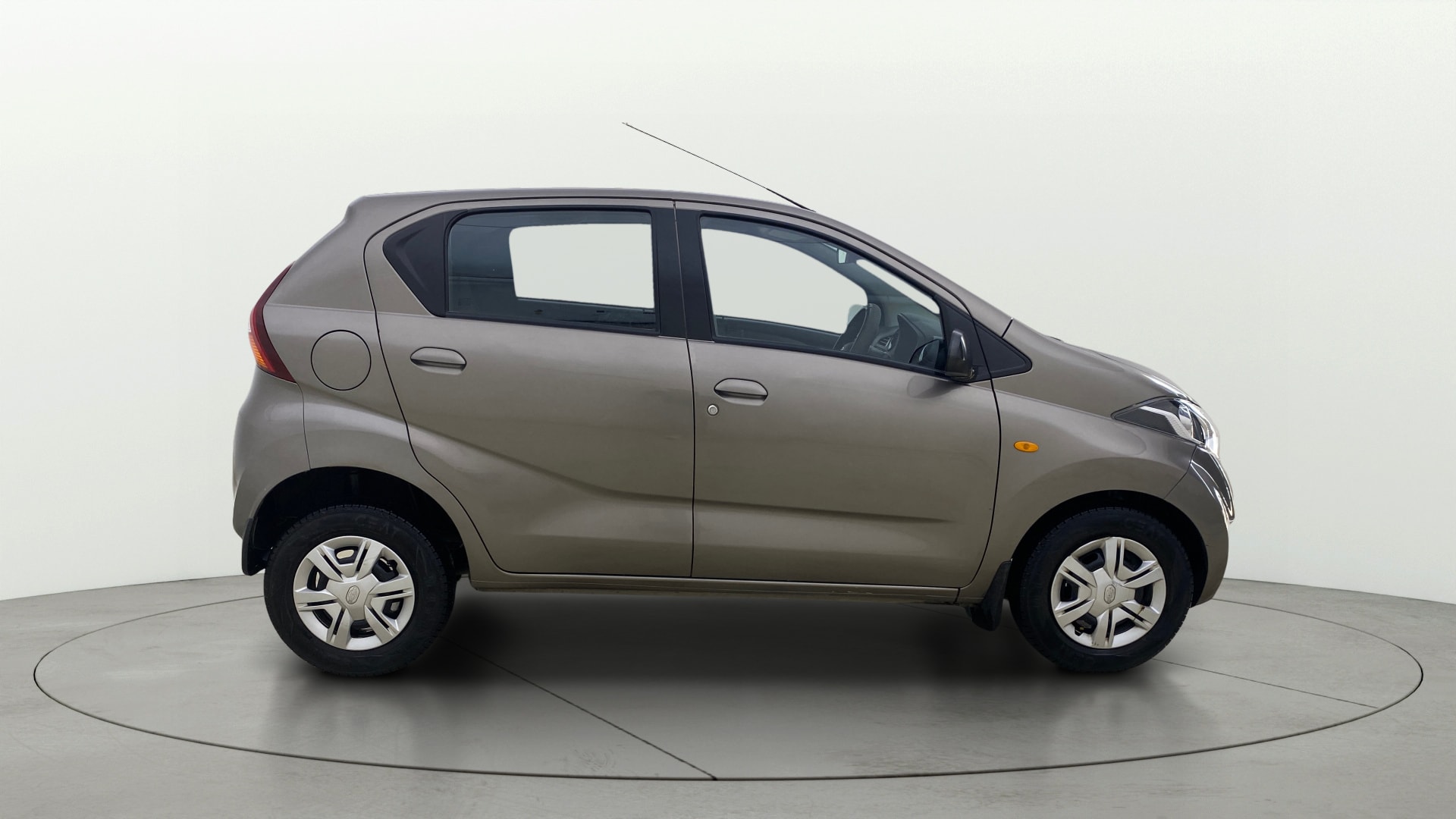View 2019 Datsun Redi GO S-1.0L BS IV Image 8 Used 2019 Datsun Redi GO S-1.0L BS IV Image 8