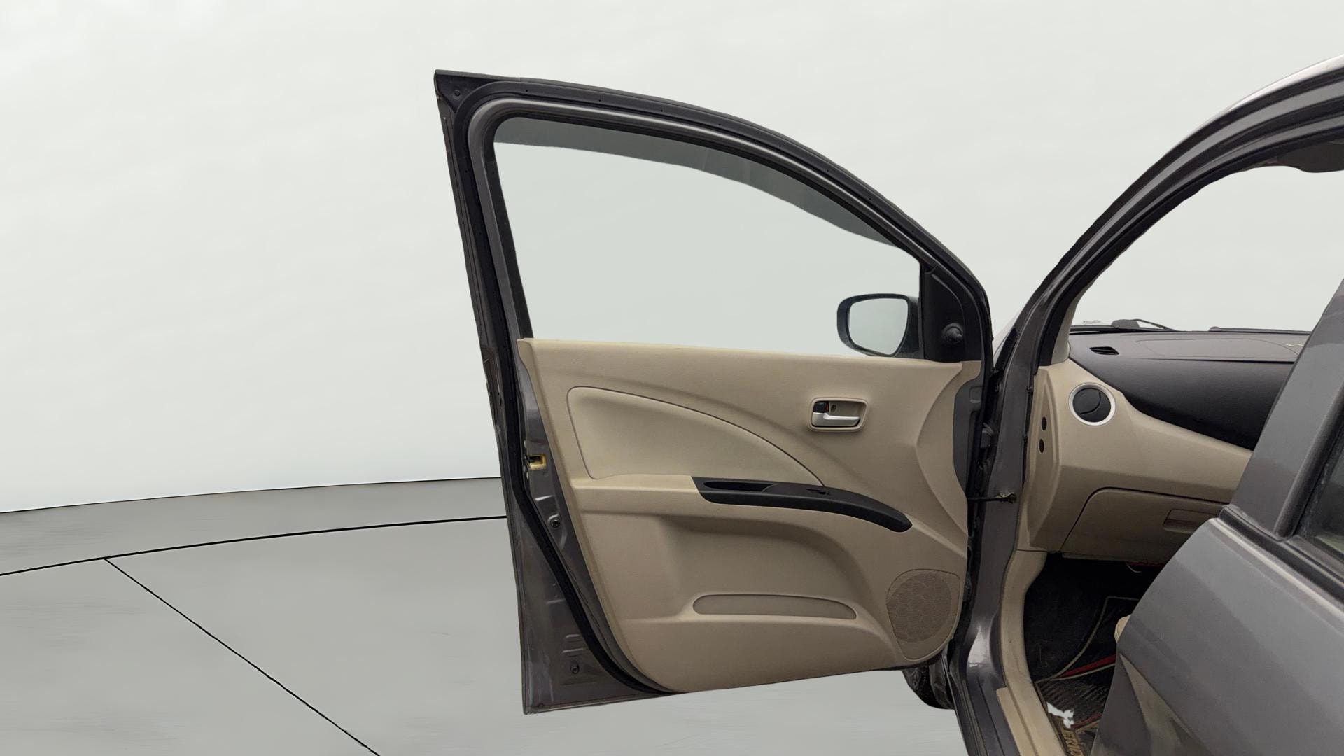 View 2019 Maruti Suzuki 1000 Base Variant Image 31 Used 2019 Maruti Suzuki 1000 Base Variant Image 31