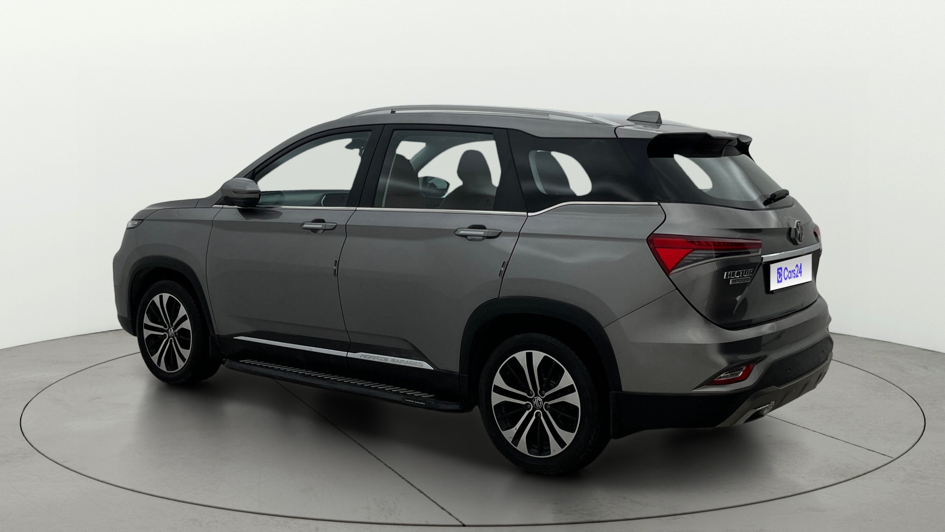 View 2022 MG Hector Plus Sharp CVT Petrol Image 2 Used 2022 MG Hector Plus Sharp CVT Petrol Image 2