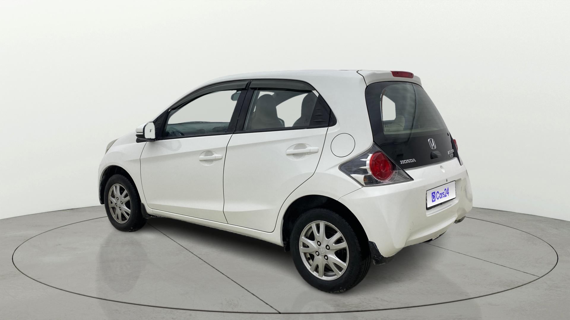 View 2016 Honda Brio VX AT Petrol Image 2 Used 2016 Honda Brio VX AT Petrol Image 2