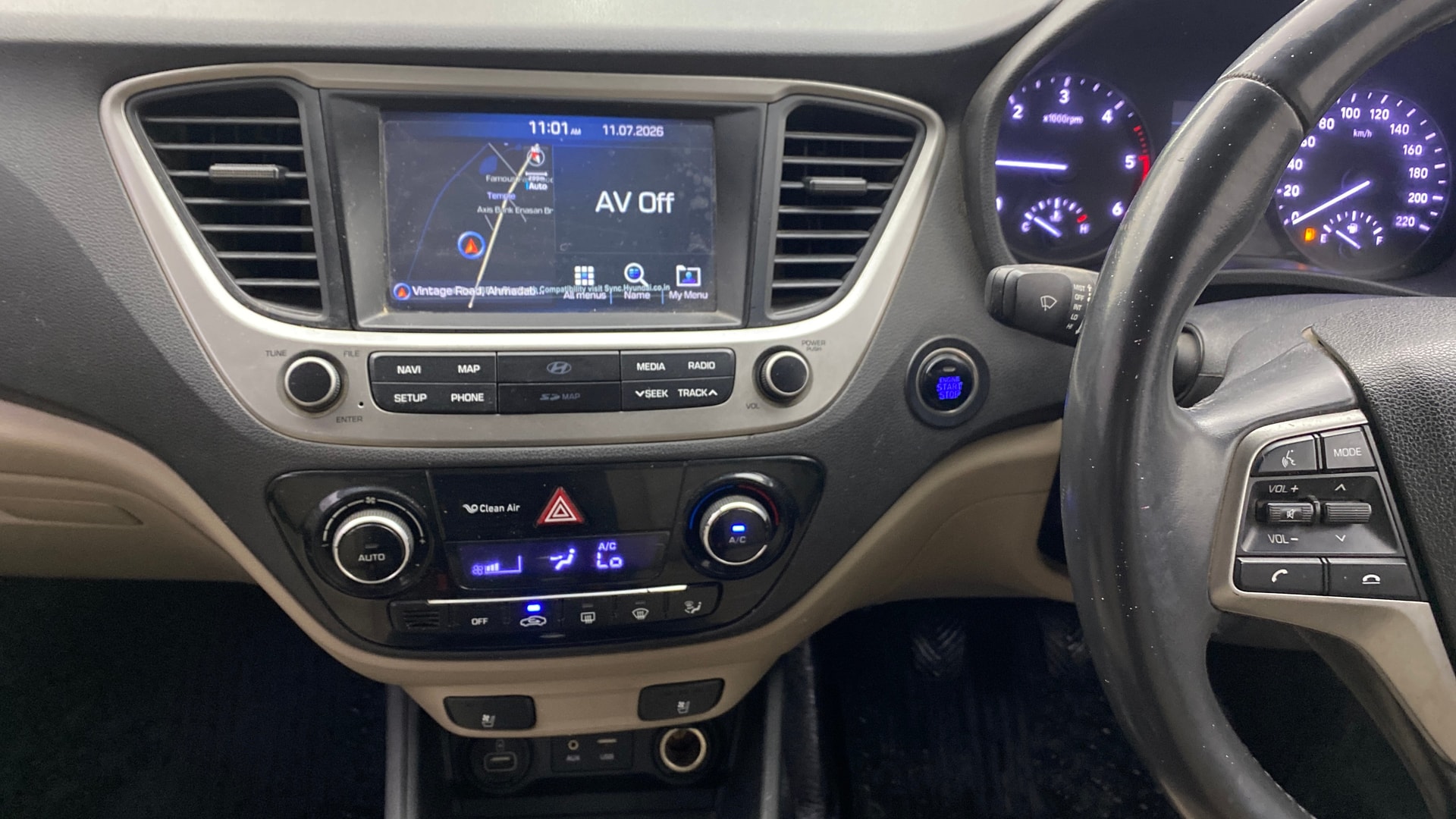 View 2018 Hyundai Verna 1.4 VTVT E Image 32 Used 2018 Hyundai Verna 1.4 VTVT E Image 32