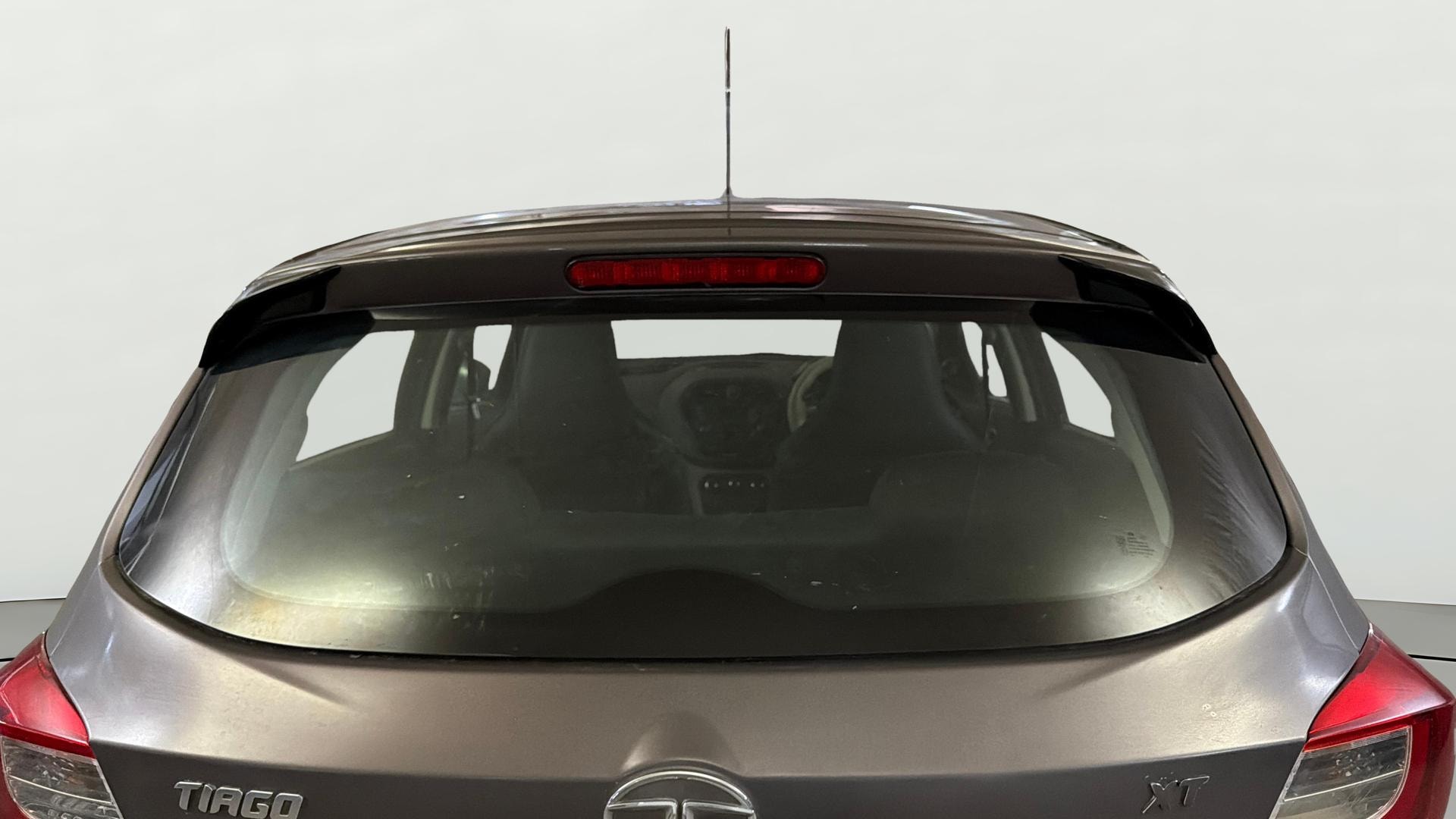 View 2018 Tata Tiago Revotorq XB Image 4 Used 2018 Tata Tiago Revotorq XB Image 4