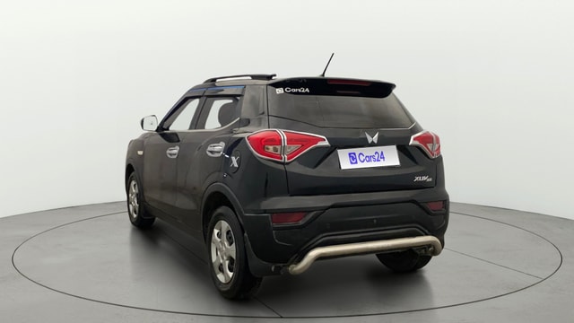 View Mahindra XUV300 Image 2 Used Mahindra XUV300 Image 2