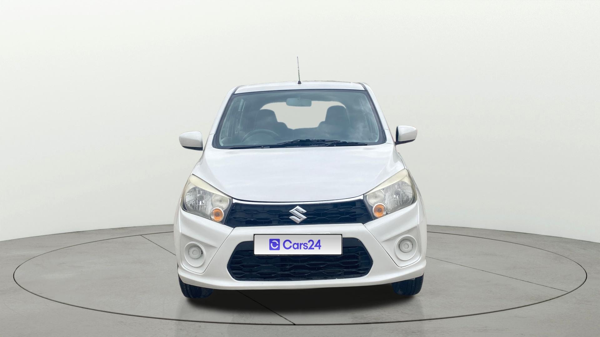 View 2018 Maruti Suzuki 1000 Base Variant Image 1 Used 2018 Maruti Suzuki 1000 Base Variant Image 1