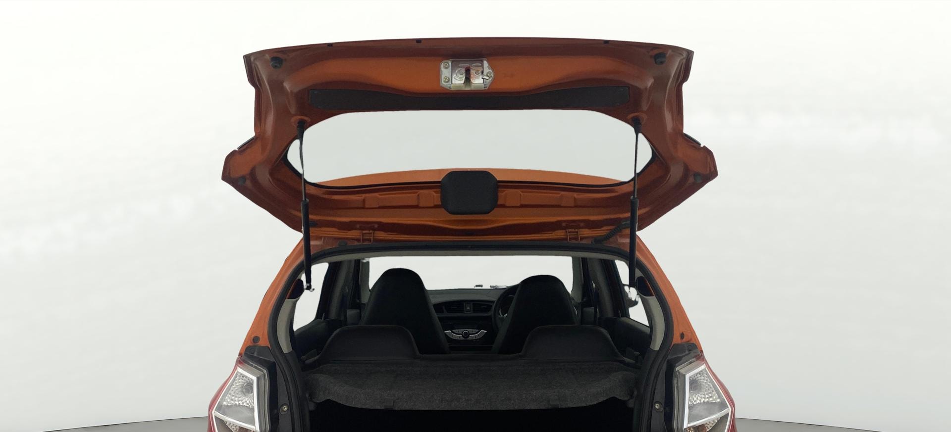 View 2019 Maruti Suzuki Alto K10 LX Image 16 Used 2019 Maruti Suzuki Alto K10 LX Image 16