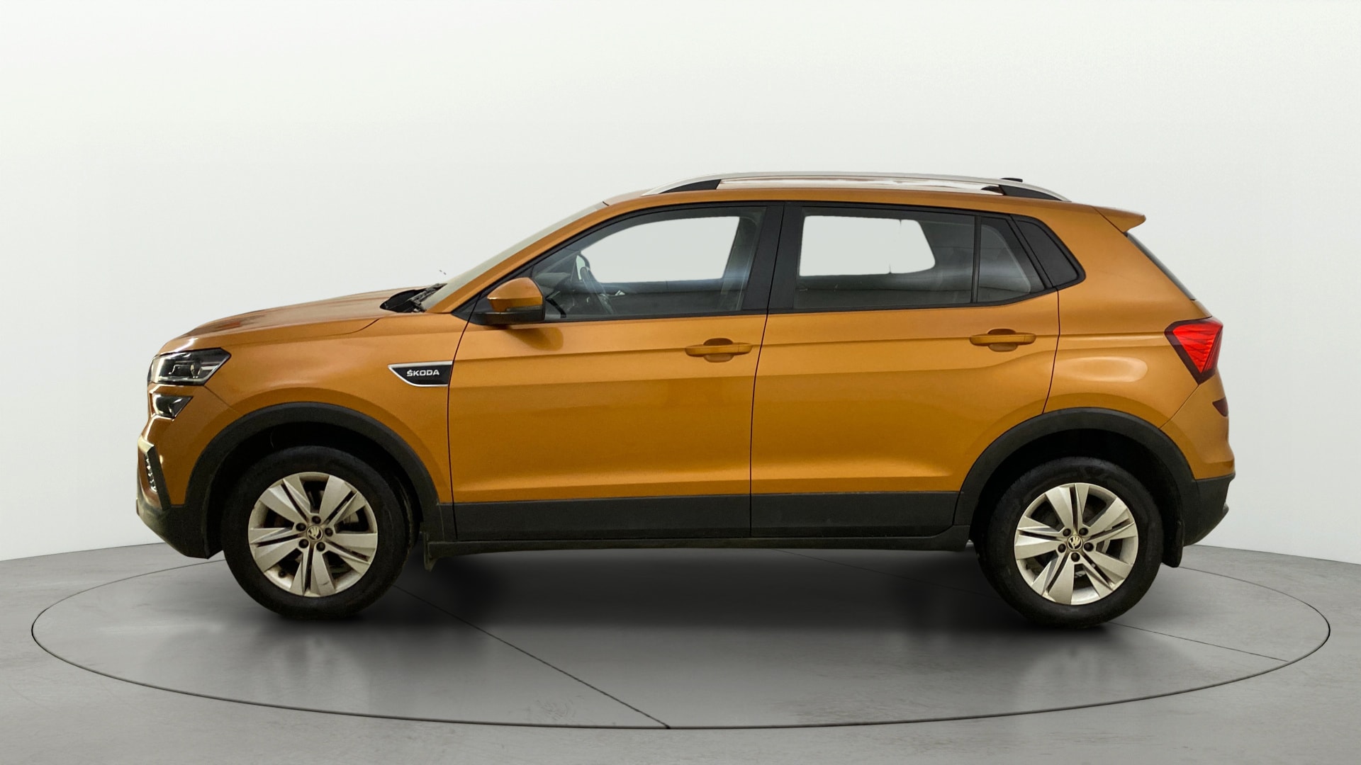 View 2021 Skoda Kushaq Ambition 1.0 TSI AT Image 5 Used 2021 Skoda Kushaq Ambition 1.0 TSI AT Image 5
