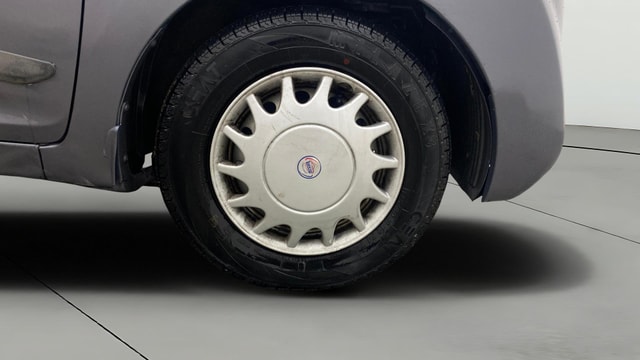 View Hyundai EON Image 39 Used Hyundai EON Image 39