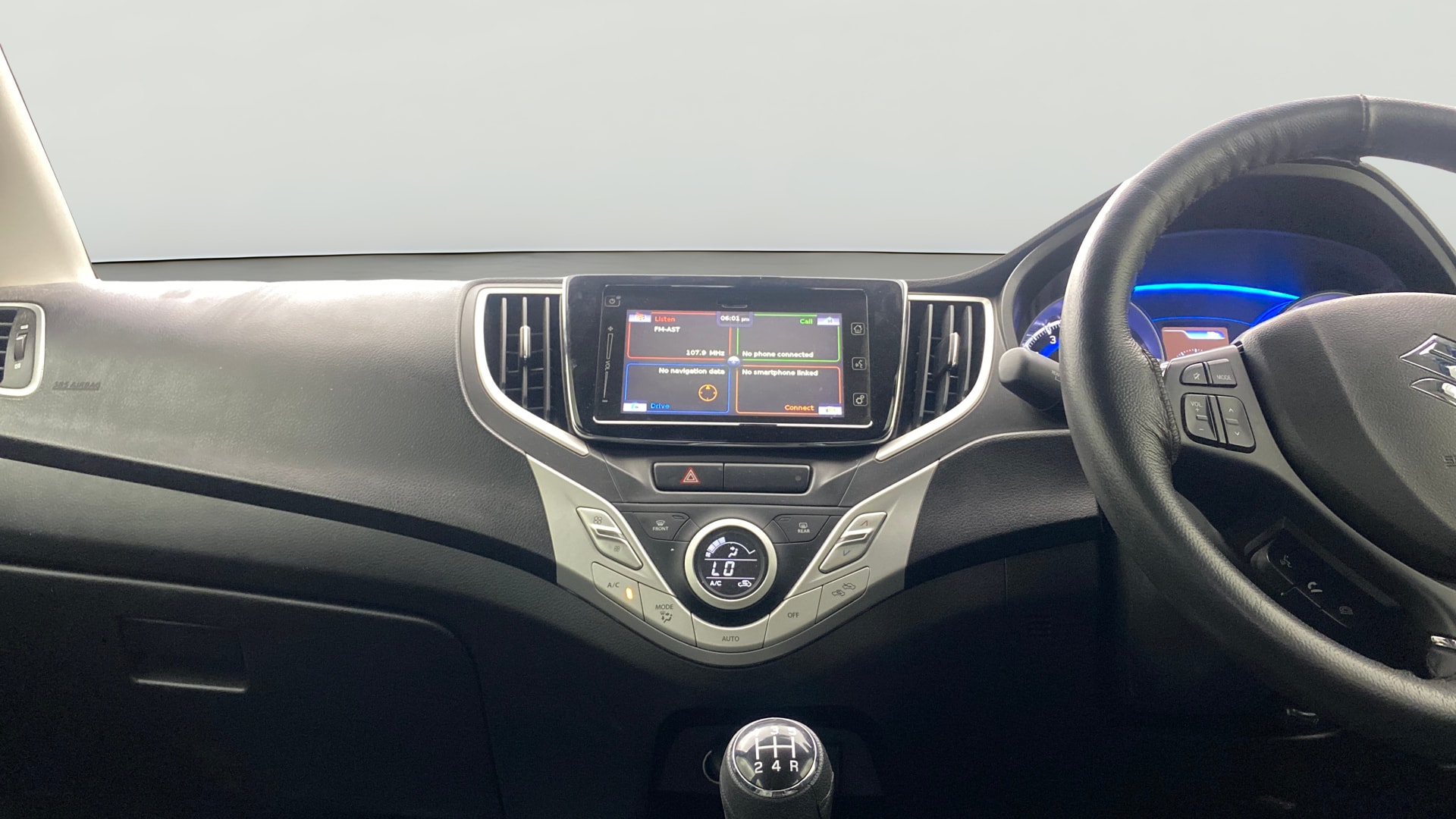 View 2018 Maruti Suzuki 1000 Base Variant Image 17 Used 2018 Maruti Suzuki 1000 Base Variant Image 17