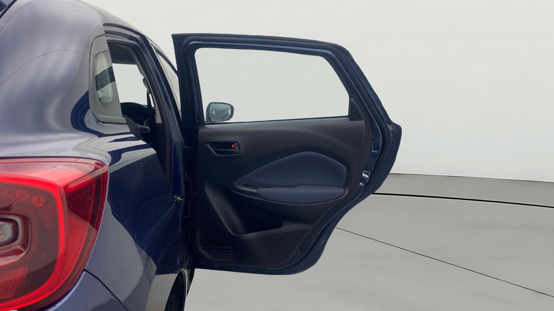 View 2025 Maruti Suzuki 1000 Base Variant Image 7 Used 2025 Maruti Suzuki 1000 Base Variant Image 7