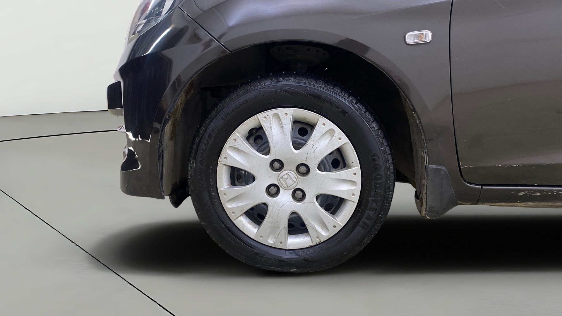 View 2015 Honda Amaze E MT Petrol BS IV Image 27 Used 2015 Honda Amaze E MT Petrol BS IV Image 27