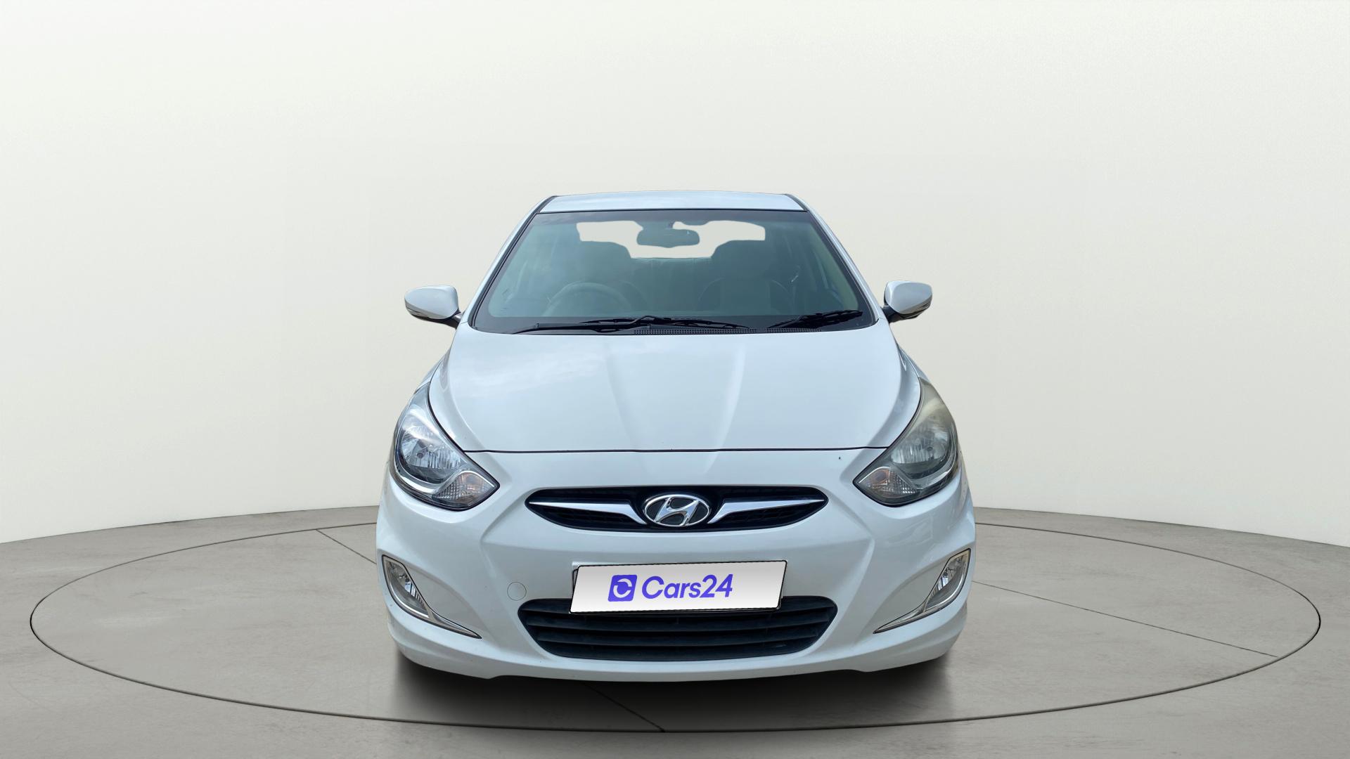 2014 ह्युंडई फ्लयूडिक वरना 1.6 VTVT SX 2014 ह्युंडई फ्लयूडिक वरना 1.6 VTVT SX