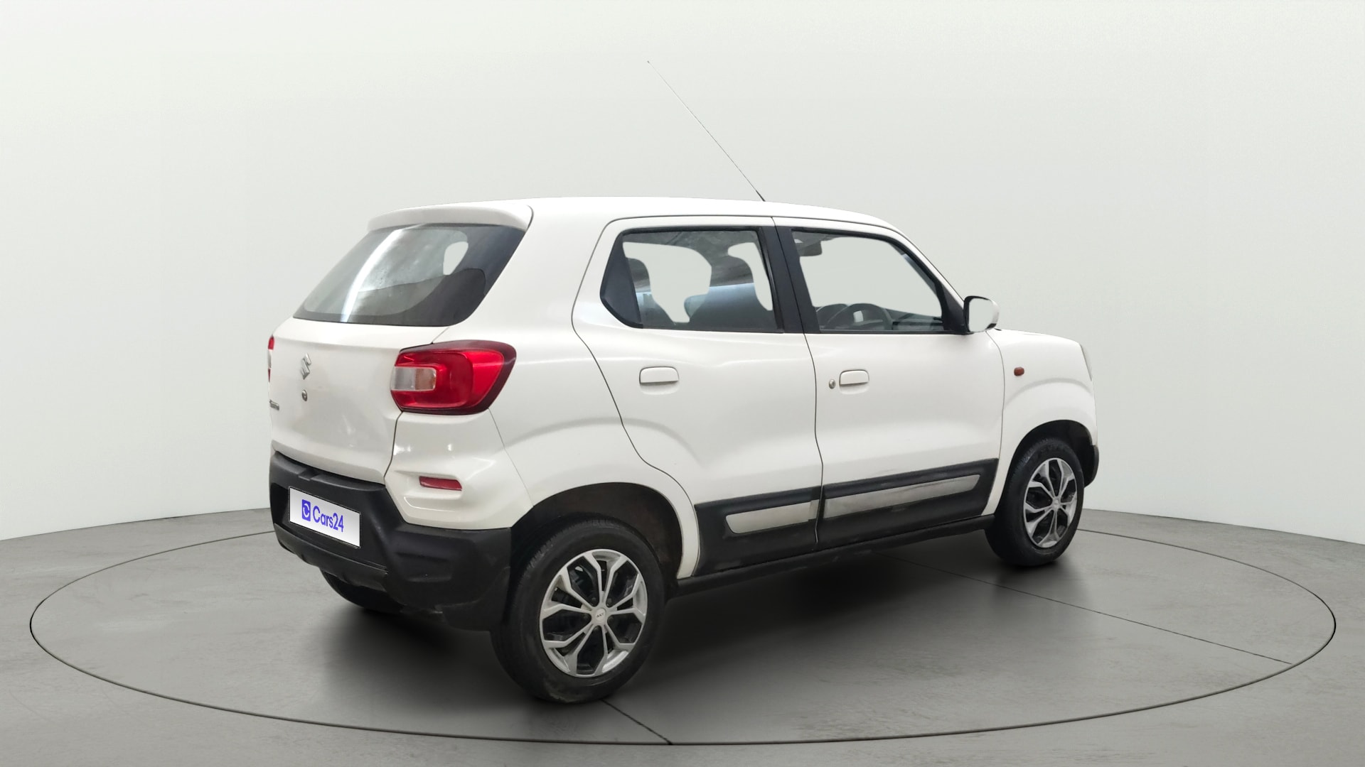 View 2020 Maruti Suzuki 1000 Base Variant Image 41 Used 2020 Maruti Suzuki 1000 Base Variant Image 41