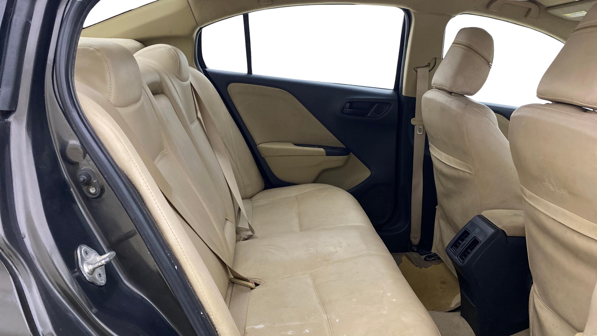 View 2015 Honda City ZX MT Diesel Anniversary Edition Image 29 Used 2015 Honda City ZX MT Diesel Anniversary Edition Image 29