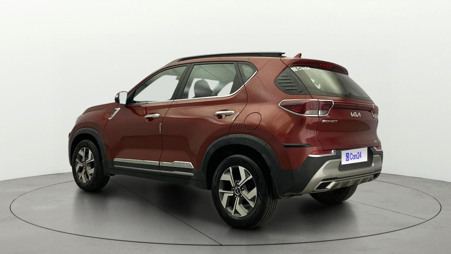 View 2022 Kia Sonet HTX iMT Petrol Image 2 Used 2022 Kia Sonet HTX iMT Petrol Image 2