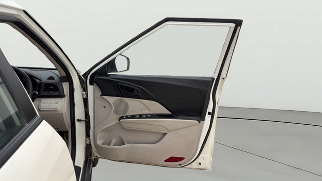 View Mahindra XUV300 Image 44 Used Mahindra XUV300 Image 44