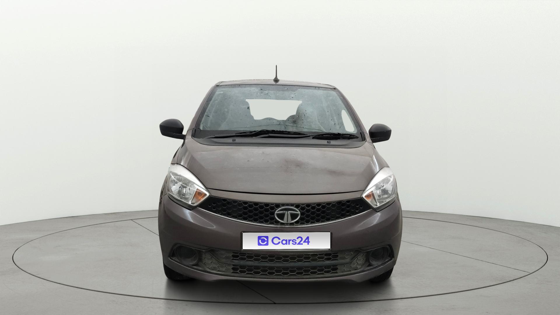 2016 टाटा टियागो Revotorq XB 2016 टाटा टियागो Revotorq XB