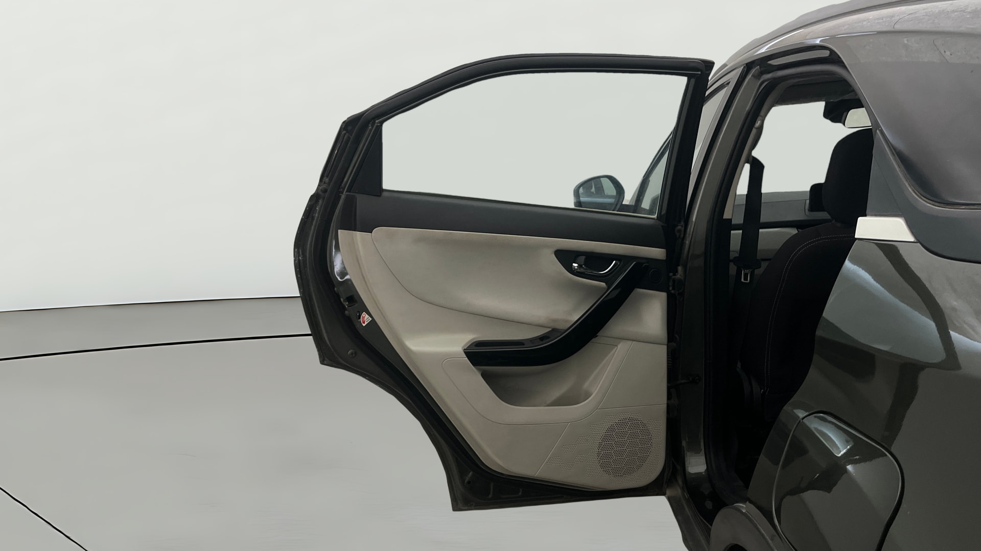 View 2021 Tata Nexon Revotron XE Image 22 Used 2021 Tata Nexon Revotron XE Image 22