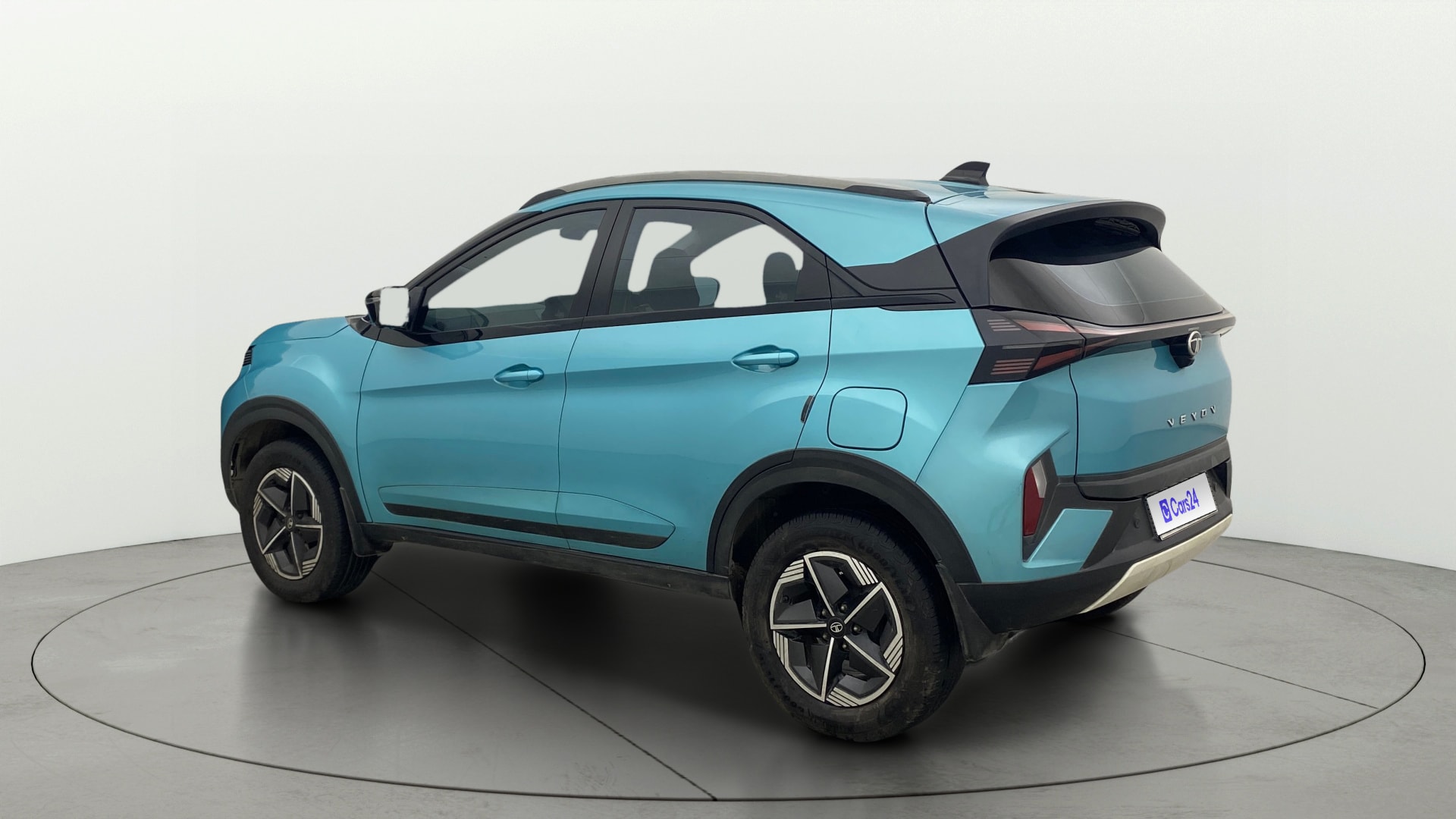 View 2024 Tata Nexon Revotron XE Image 2 Used 2024 Tata Nexon Revotron XE Image 2