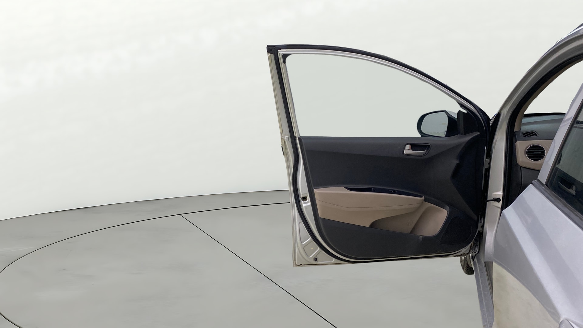 View 2015 Hyundai Grand i10 Sportz 1.2 Kappa Image 30 Used 2015 Hyundai Grand i10 Sportz 1.2 Kappa Image 30
