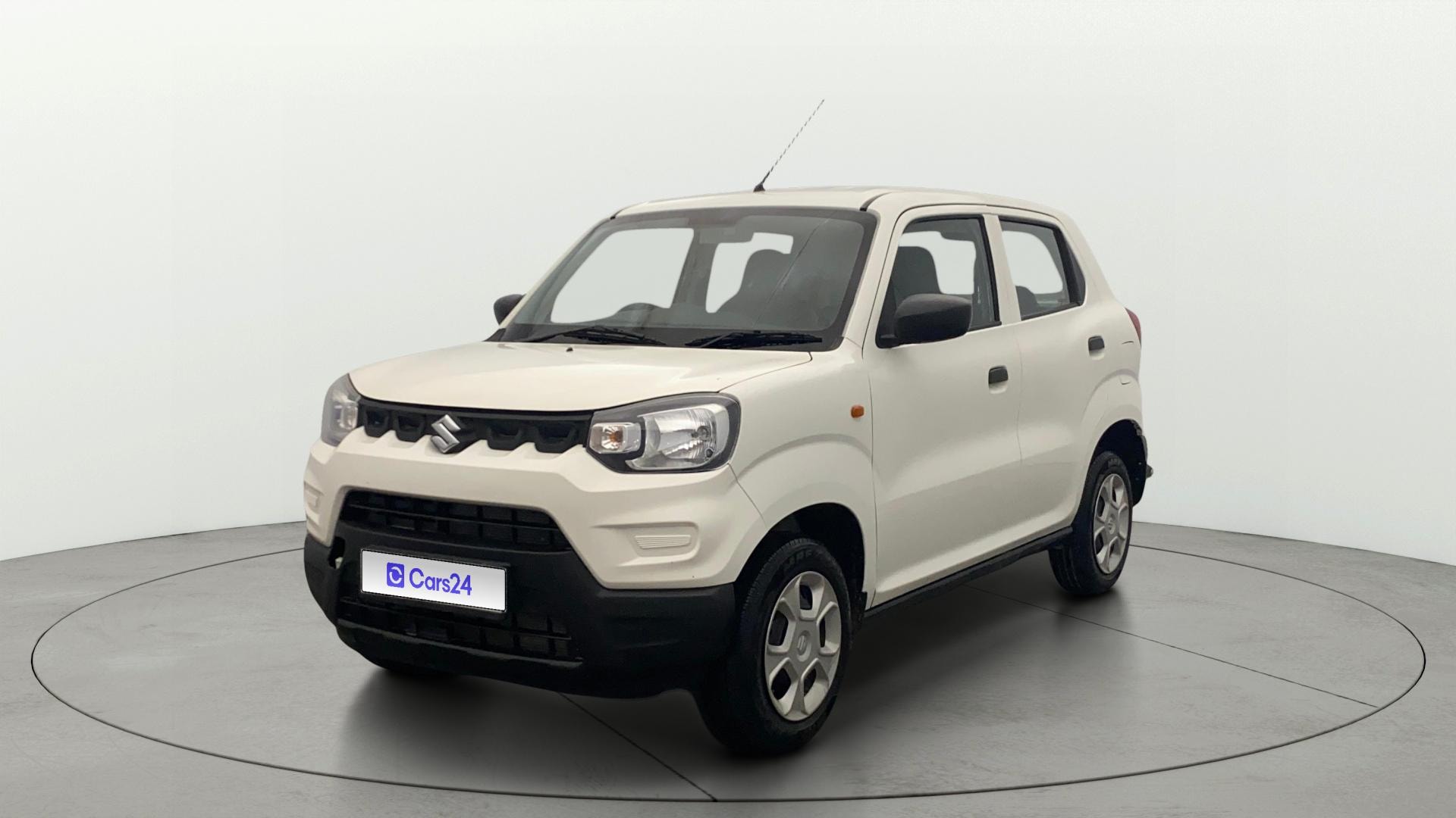 View 2025 Maruti Suzuki 1000 Base Variant Image 34 Used 2025 Maruti Suzuki 1000 Base Variant Image 34