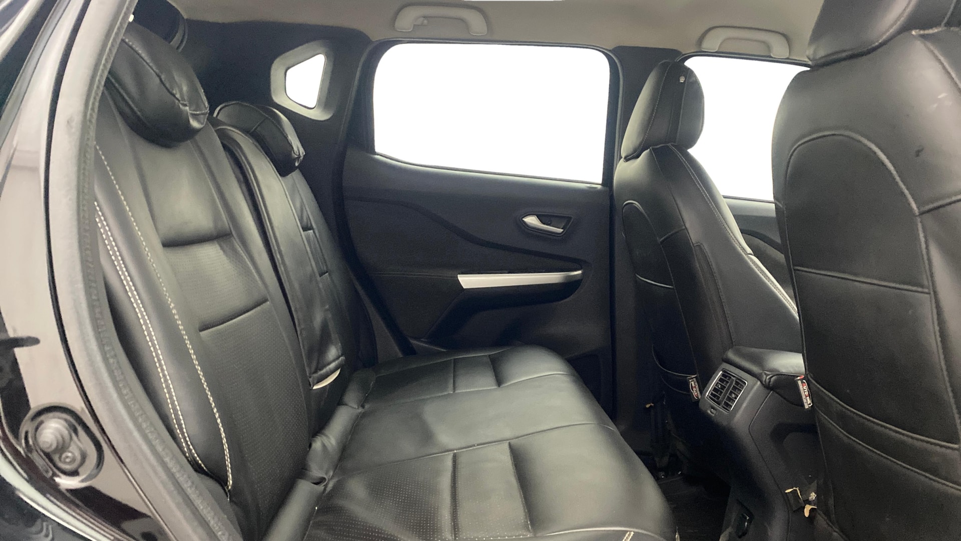 View 2023 Nissan Magnite Turbo XV Premium Image 36 Used 2023 Nissan Magnite Turbo XV Premium Image 36