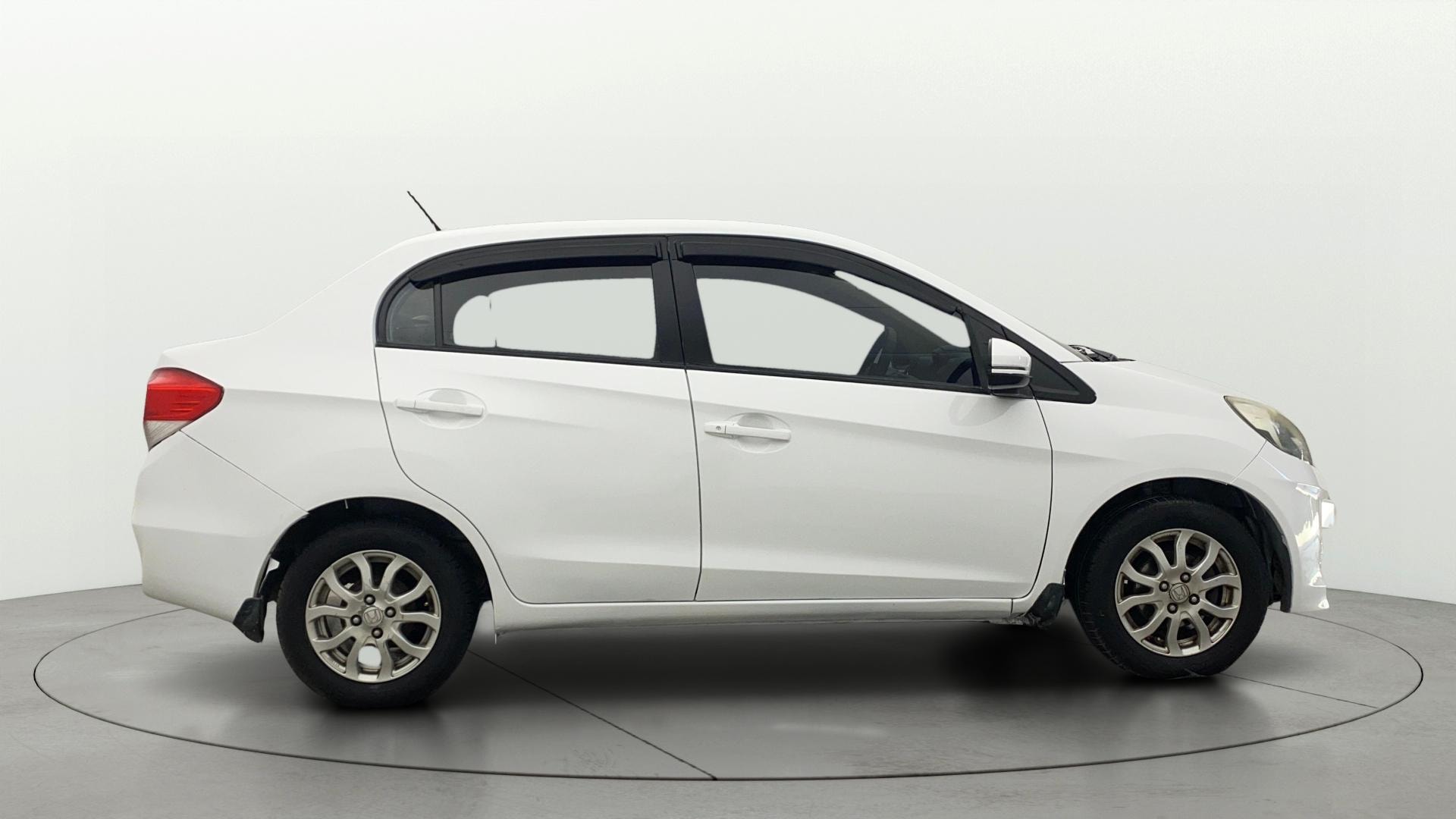 View 2016 Honda Amaze E MT Petrol BS IV Image 8 Used 2016 Honda Amaze E MT Petrol BS IV Image 8