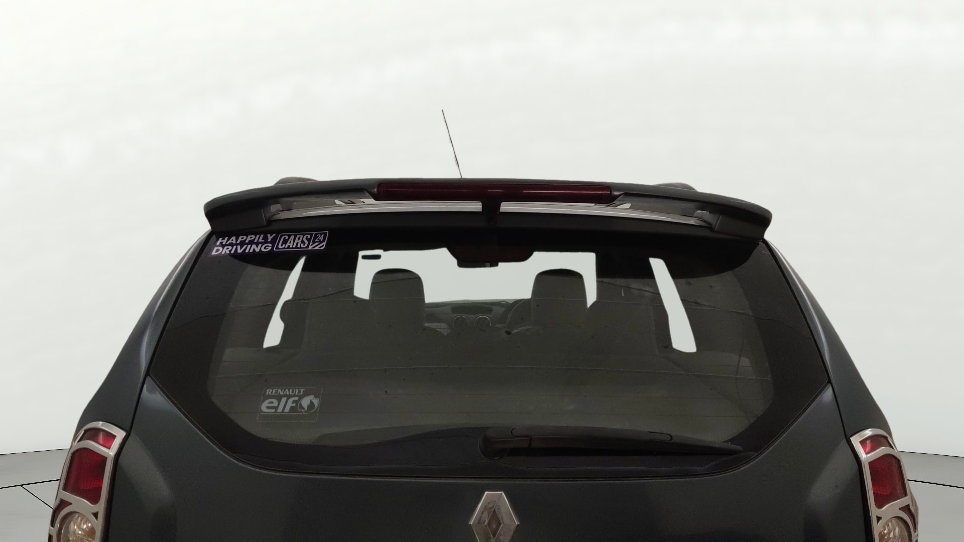 View 2014 Renault Duster Diesel 85PS 4x2 MT Image 4 Used 2014 Renault Duster Diesel 85PS 4x2 MT Image 4