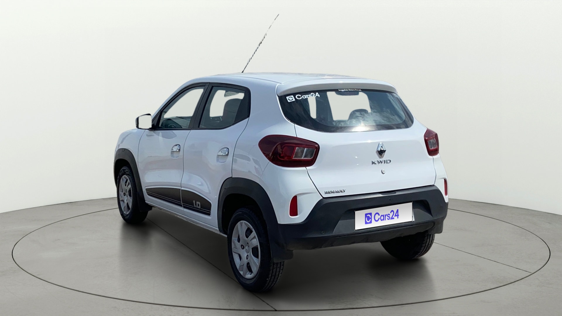 View 2024 Renault Kwid RXT 1.0 Image 2 Used 2024 Renault Kwid RXT 1.0 Image 2