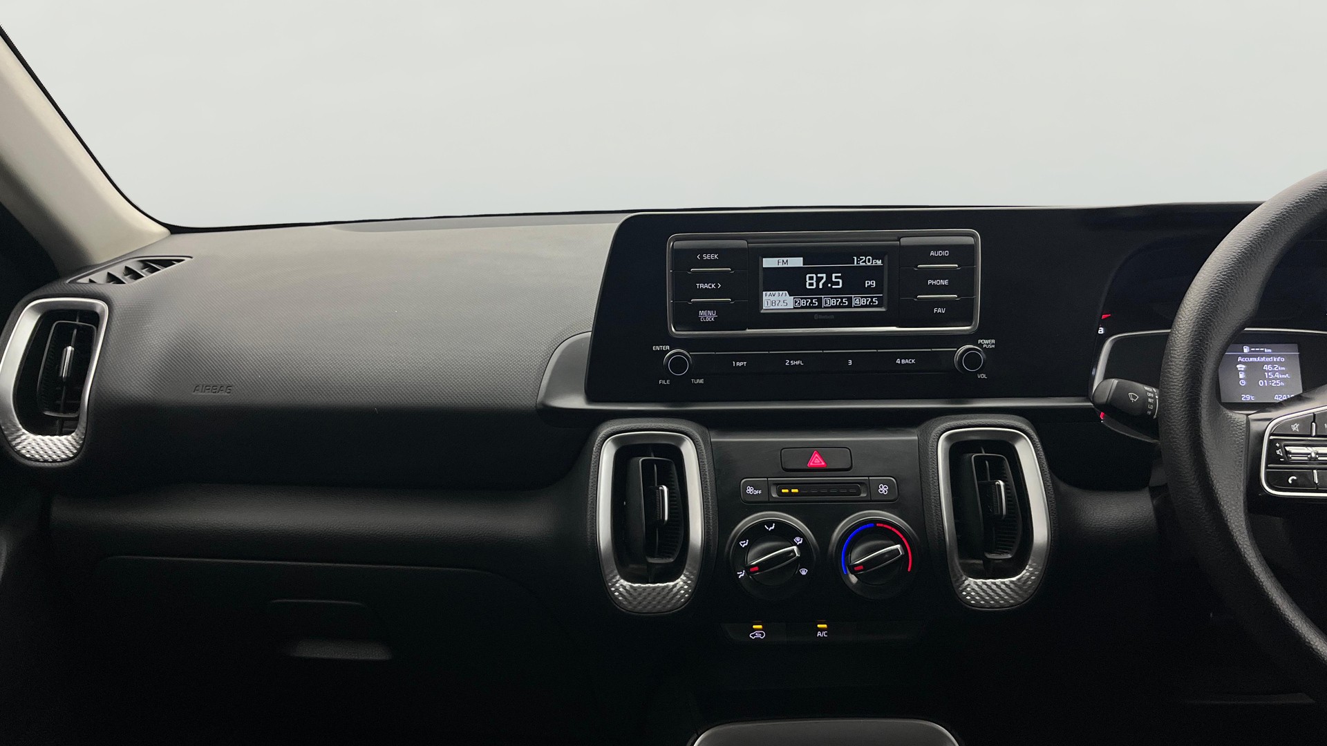 Used 2022 Kia Sonet Used 2022 Kia Sonet