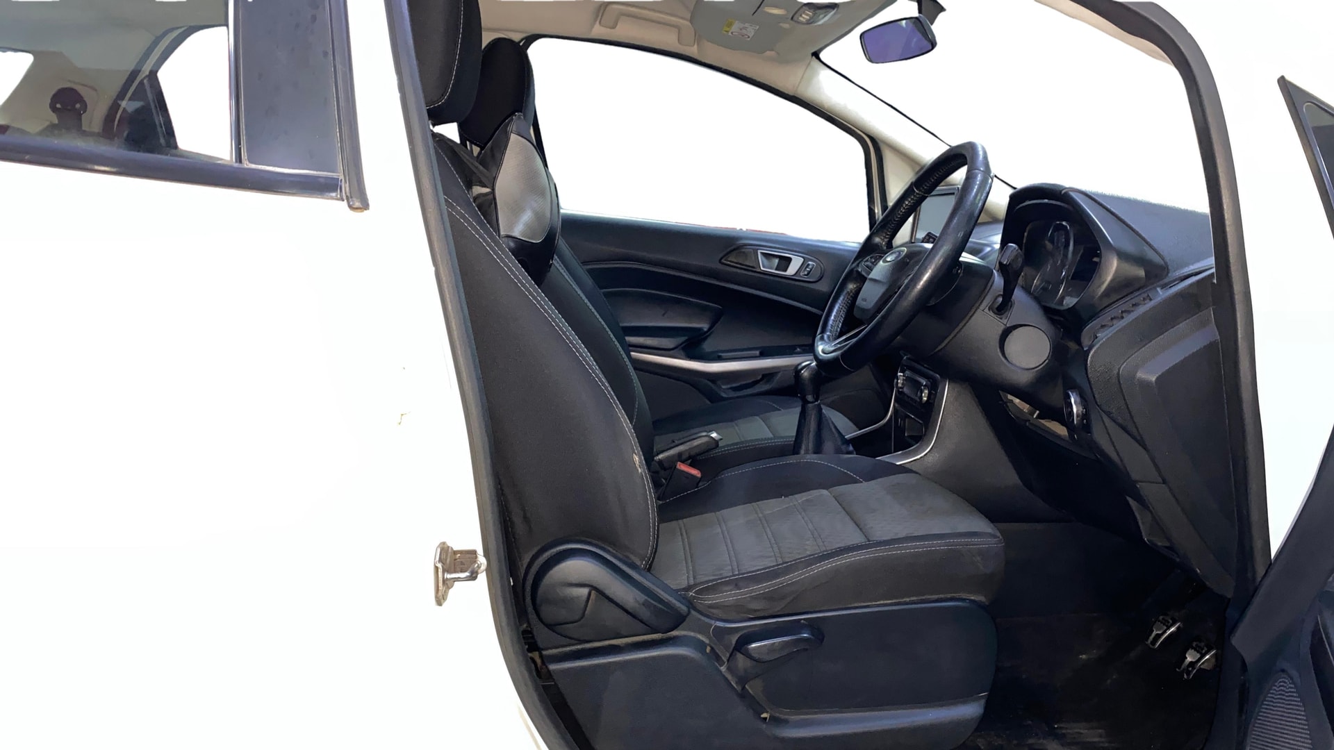 View 2019 Ford EcoSport 1.5 TDCi Diesel Ambiente BS IV Image 19 Used 2019 Ford EcoSport 1.5 TDCi Diesel Ambiente BS IV Image 19