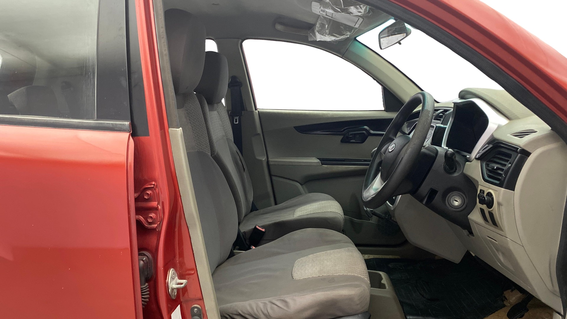 Used 2016 Mahindra KUV100 Used 2016 Mahindra KUV100