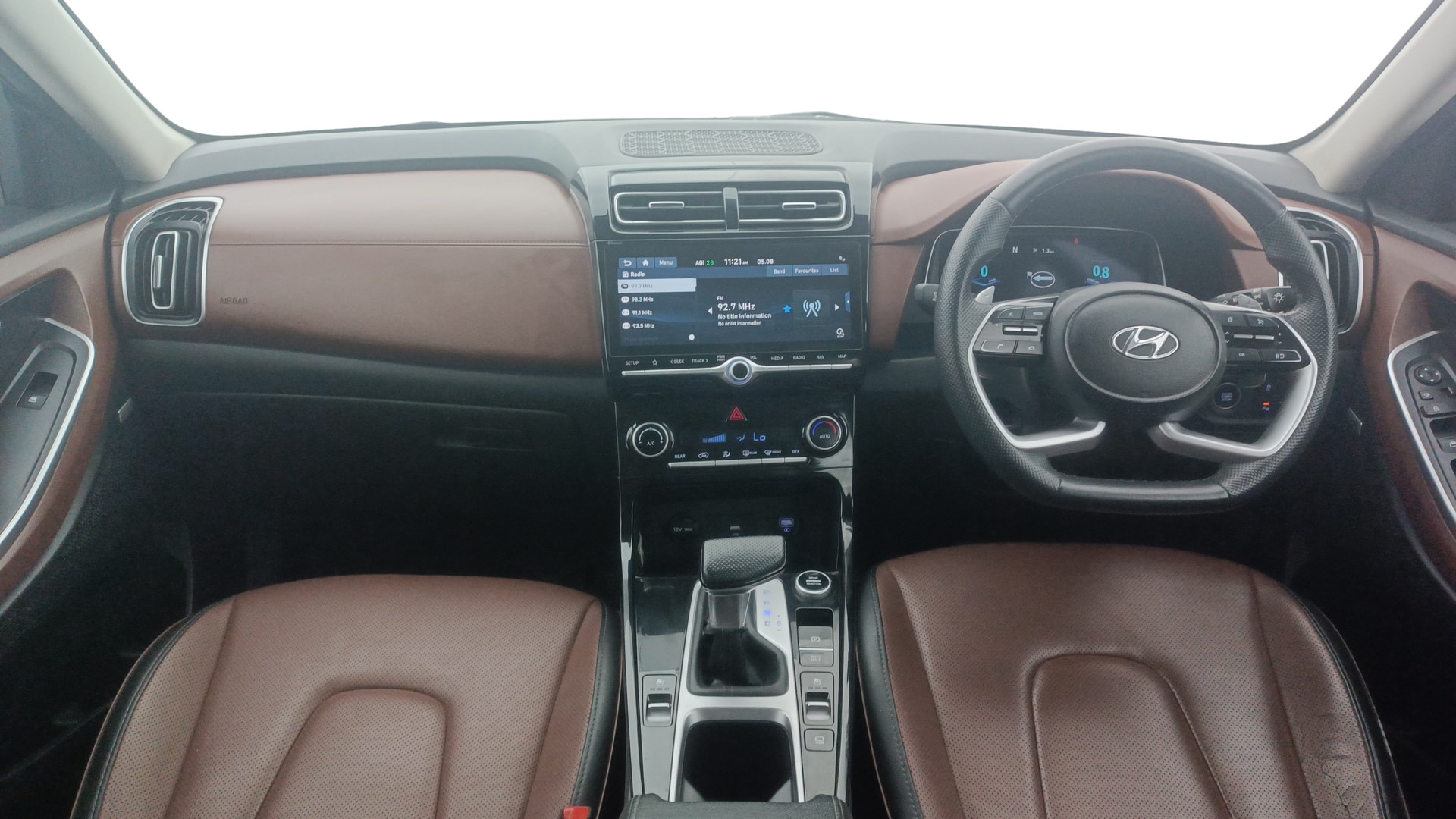 View 2022 Hyundai Alcazar Prestige 6 Seater MT Petrol Image 32 Used 2022 Hyundai Alcazar Prestige 6 Seater MT Petrol Image 32