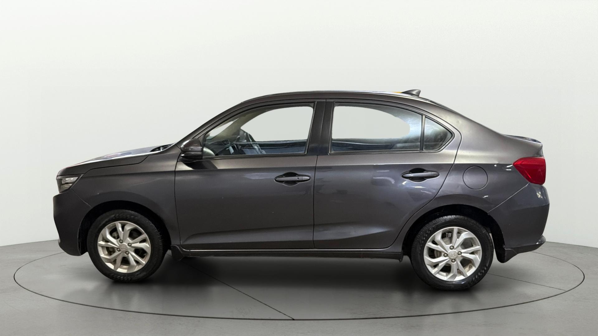 View 2019 Honda Amaze E MT Petrol BS IV Image 5 Used 2019 Honda Amaze E MT Petrol BS IV Image 5