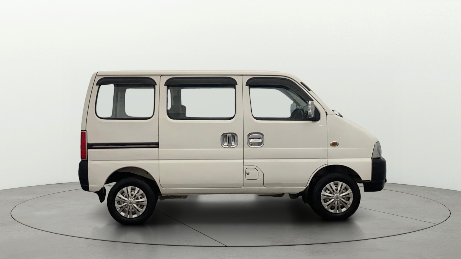 View 2023 Maruti Suzuki 1000 Base Variant Image 25 Used 2023 Maruti Suzuki 1000 Base Variant Image 25