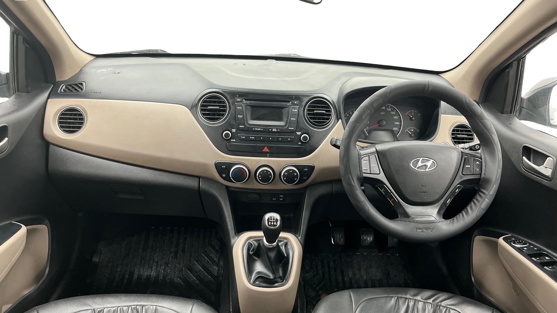View 2016 Hyundai Grand i10 1.2 Asta Petrol Image 15 Used 2016 Hyundai Grand i10 1.2 Asta Petrol Image 15
