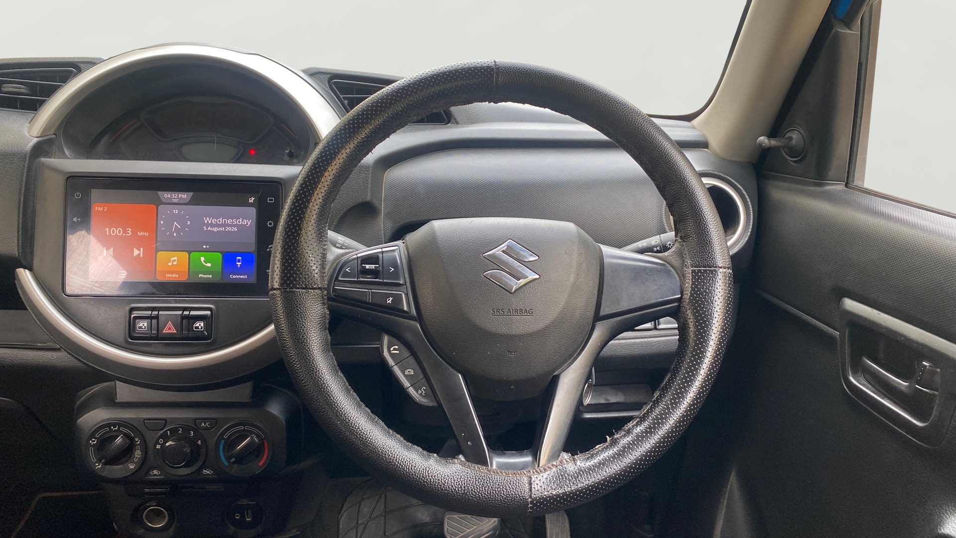 View 2019 Maruti Suzuki 1000 Base Variant Image 20 Used 2019 Maruti Suzuki 1000 Base Variant Image 20