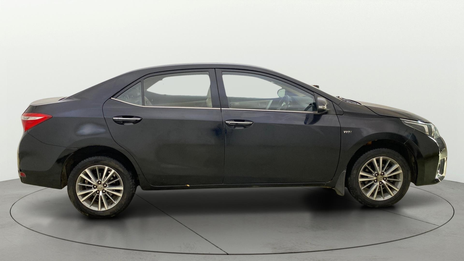 View 2015 Toyota Corolla Altis 1.8 VL AT Image 8 Used 2015 Toyota Corolla Altis 1.8 VL AT Image 8