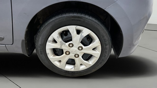 View Hyundai Grand i10 Image 40 Used Hyundai Grand i10 Image 40