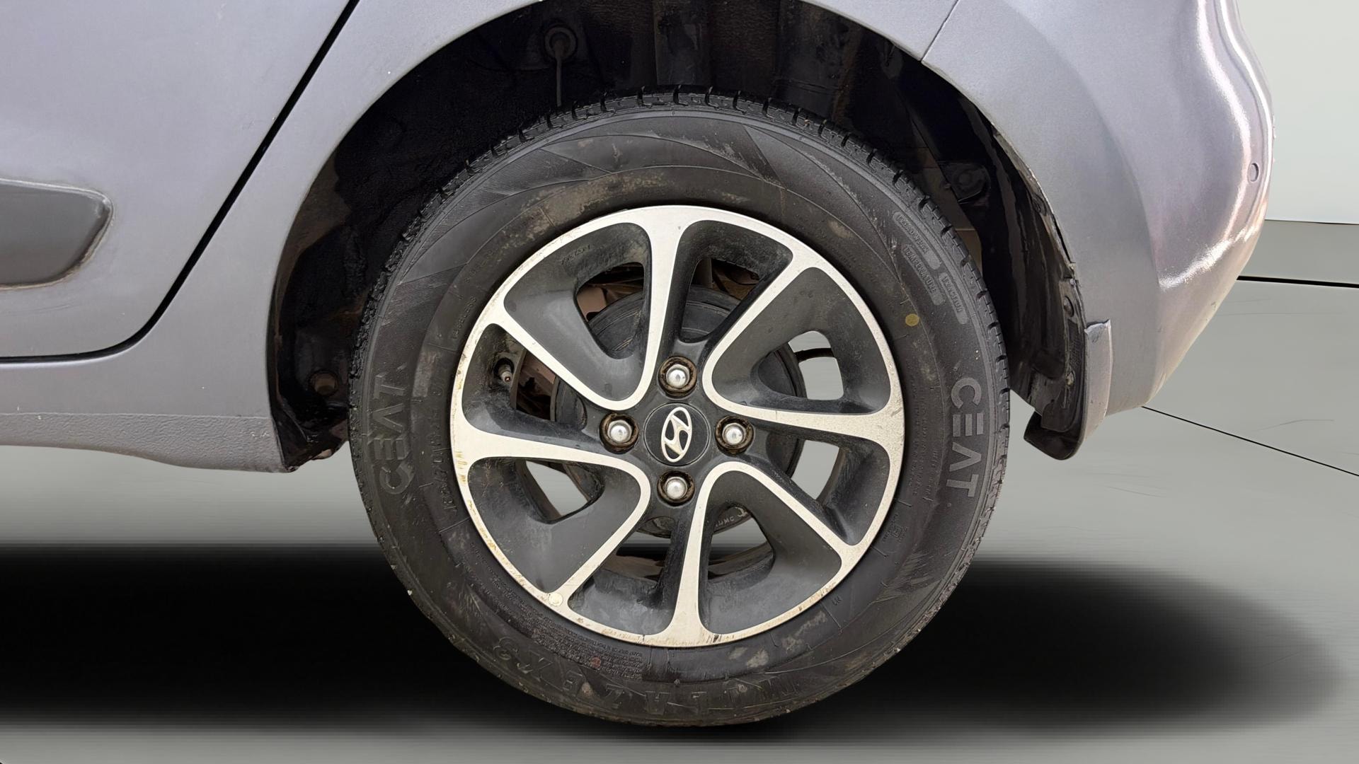 View 2019 Hyundai Grand i10 1.2 Asta Petrol Image 11 Used 2019 Hyundai Grand i10 1.2 Asta Petrol Image 11
