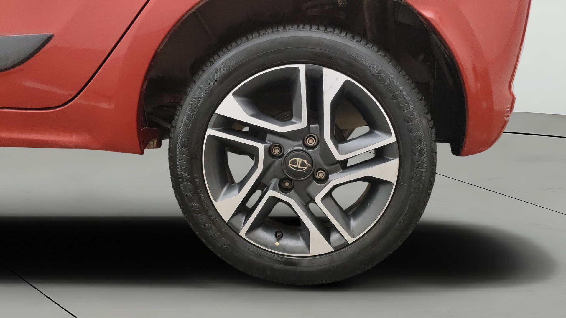 View 2020 Tata Tiago Revotorq XB Image 11 Used 2020 Tata Tiago Revotorq XB Image 11