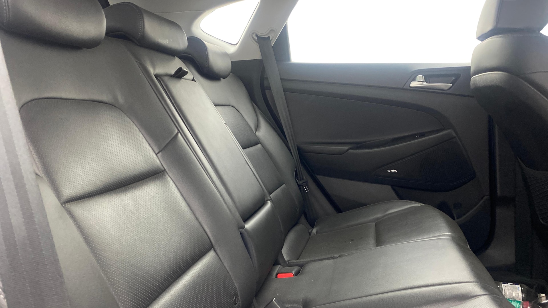 View 2022 Hyundai Tucson R 2.0 6-Speed Automatic GL BS IV Image 31 Used 2022 Hyundai Tucson R 2.0 6-Speed Automatic GL BS IV Image 31