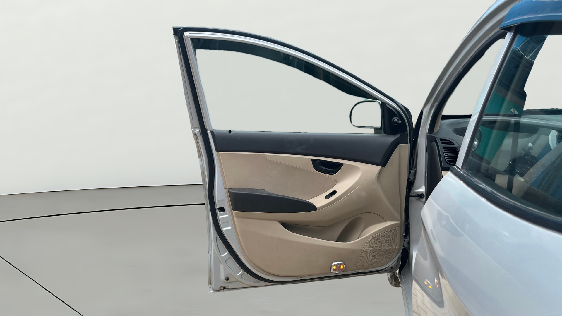 View 2016 Hyundai EON Magna Plus Image 30 Used 2016 Hyundai EON Magna Plus Image 30