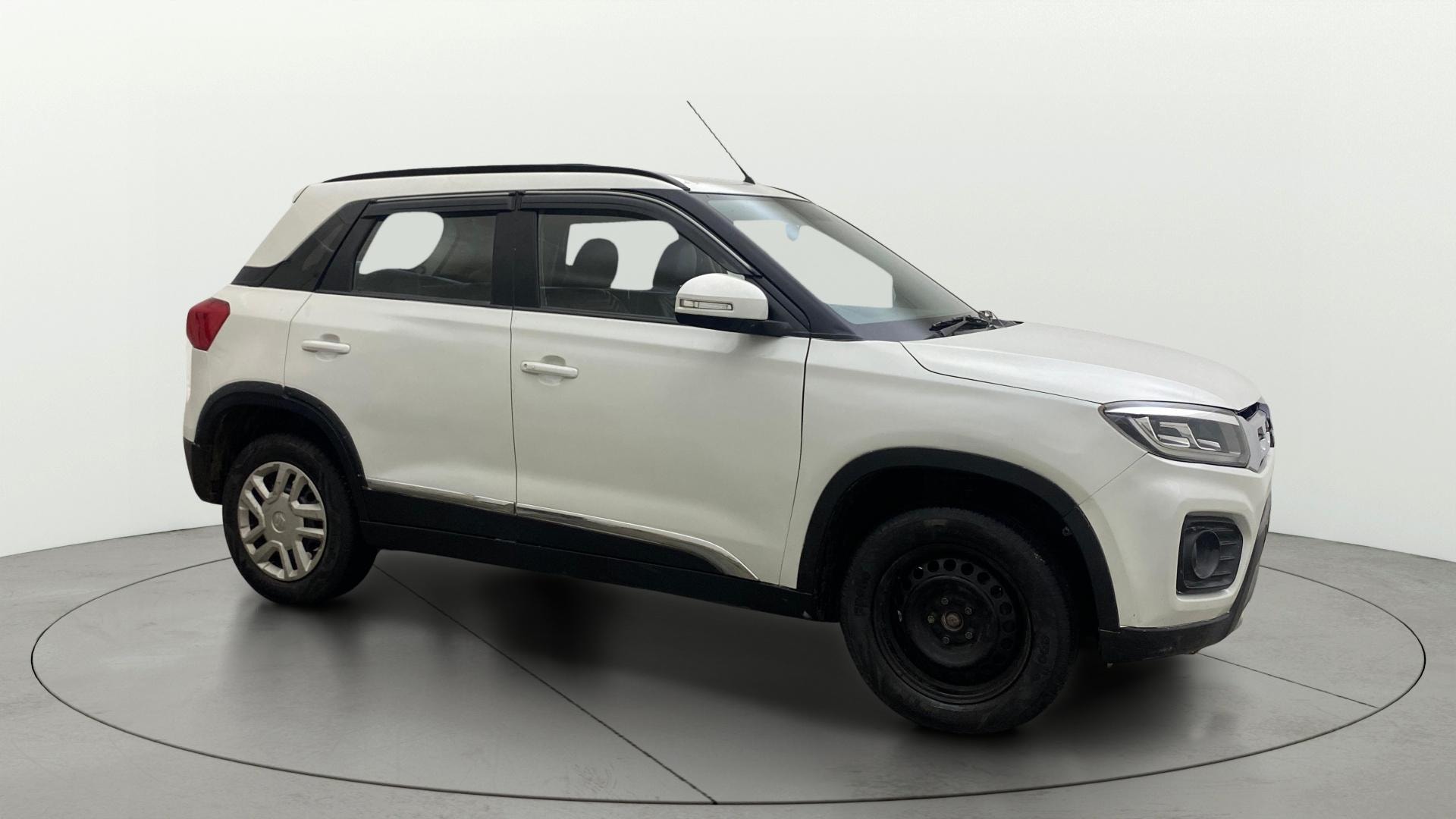 View 2022 Maruti Suzuki 1000 Base Variant Image 21 Used 2022 Maruti Suzuki 1000 Base Variant Image 21