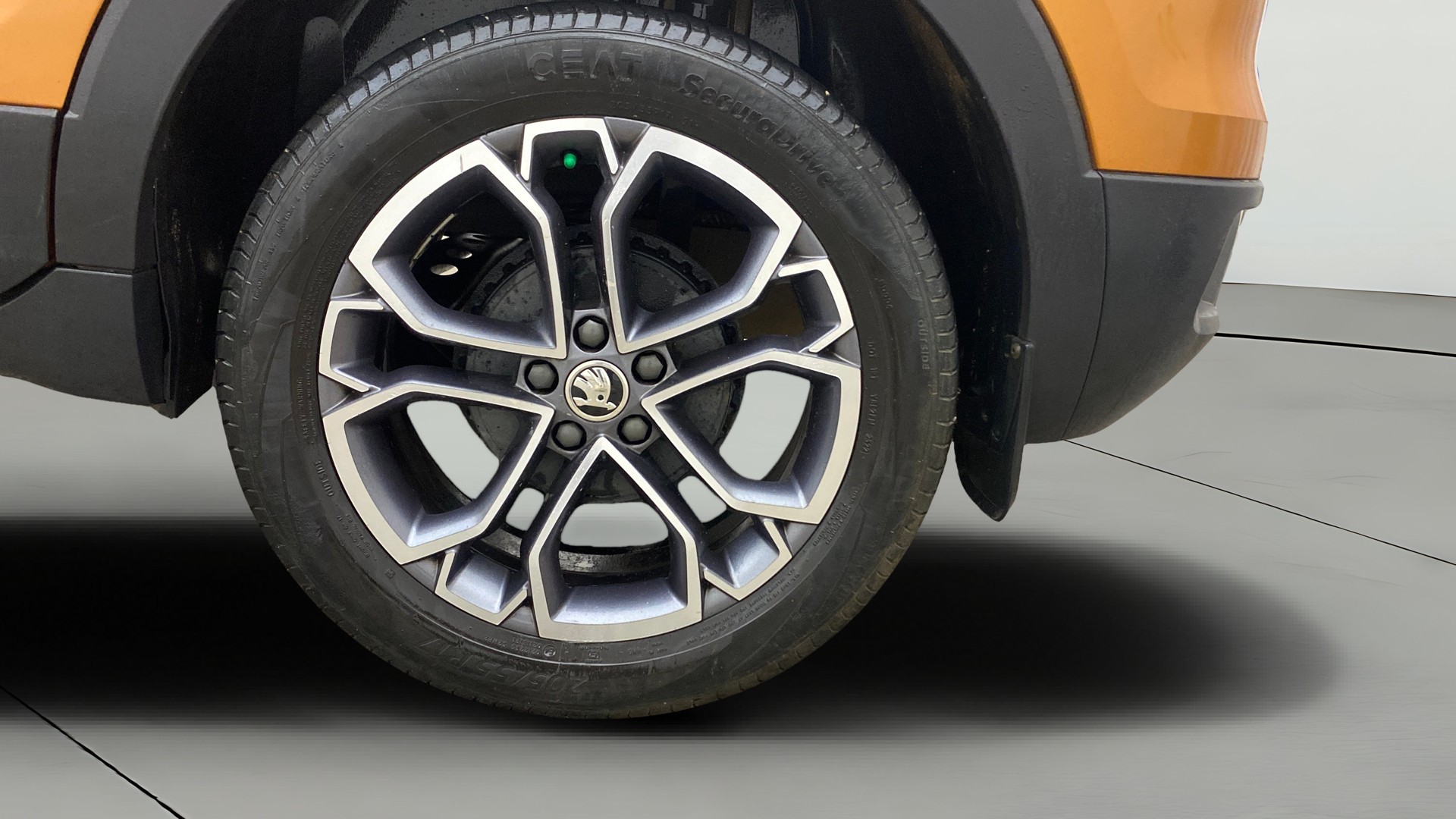 View 2022 Skoda Kushaq Style 1.0 TSI MT Image 11 Used 2022 Skoda Kushaq Style 1.0 TSI MT Image 11