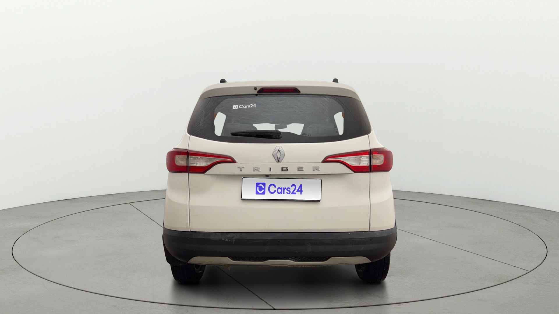 View 2022 Renault Triber RXZ Image 43 Used 2022 Renault Triber RXZ Image 43