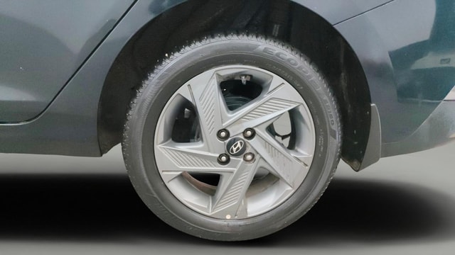 View Hyundai Verna Image 8 Used Hyundai Verna Image 8