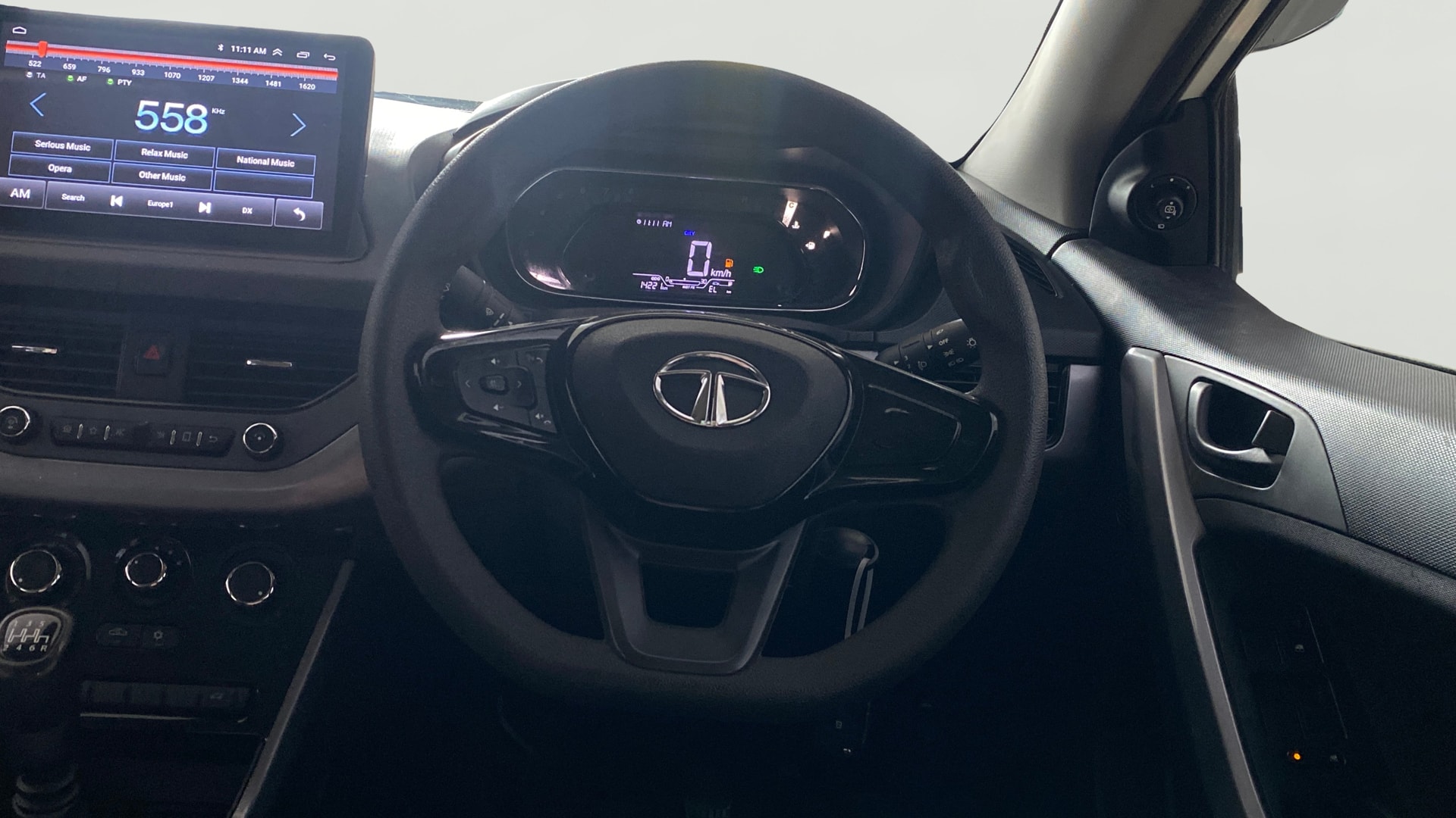 View 2022 Tata Nexon Revotron XE Image 20 Used 2022 Tata Nexon Revotron XE Image 20